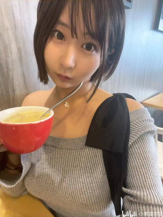 探索艺术之美与创新的交融，杏美月最新作品在线欣赏