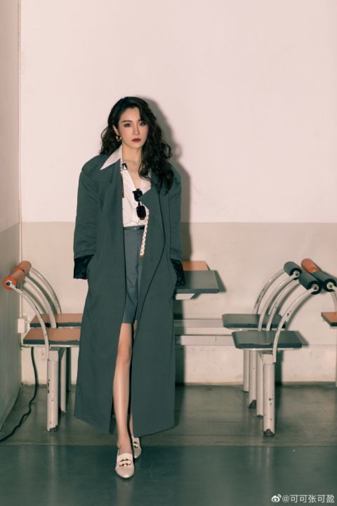李丽莎2025最新女同高科技产品介绍与评测